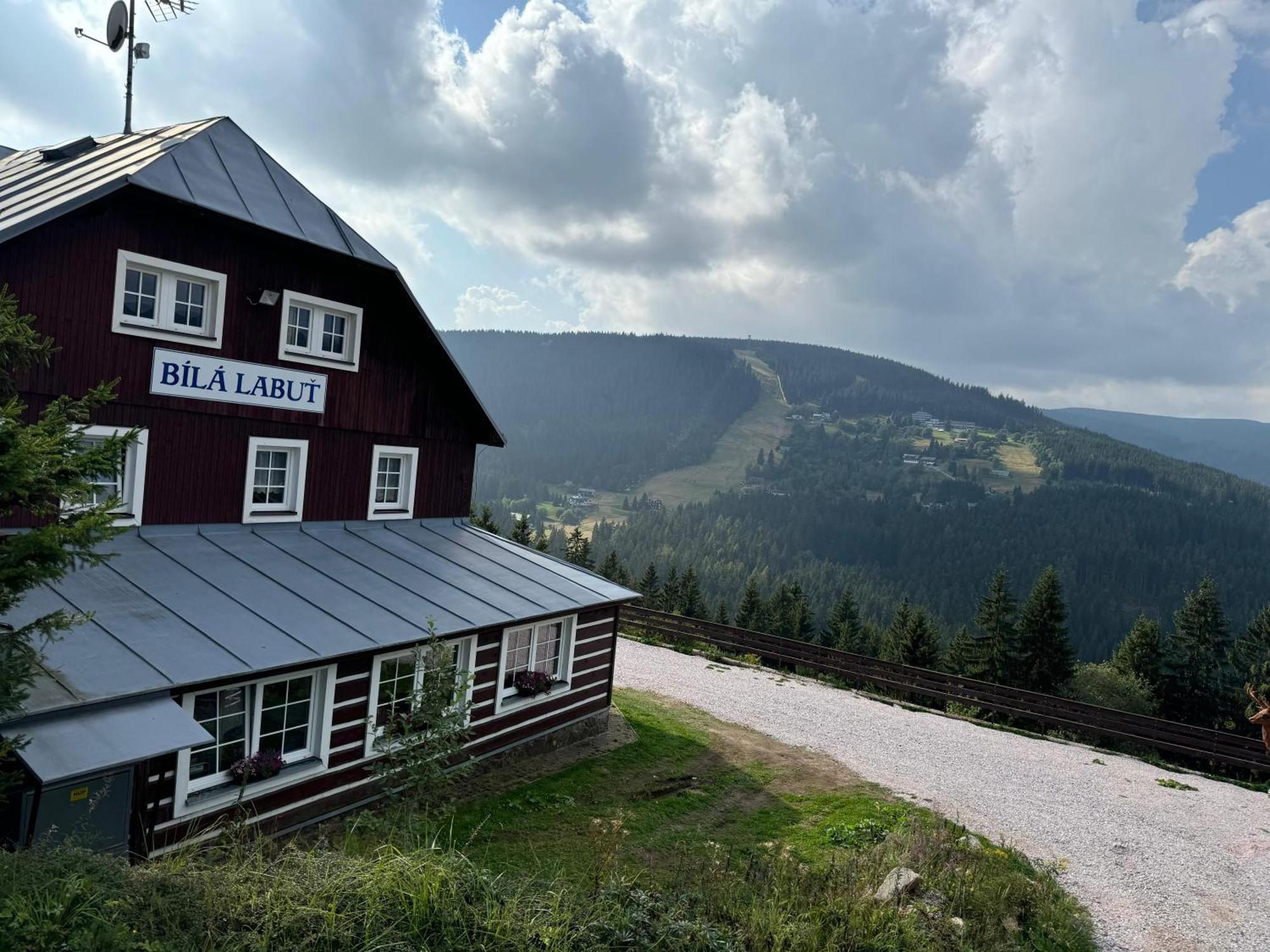 Hotel Bila Labut Horsky Hotylek Pec pod Sněžkou Exterior foto
