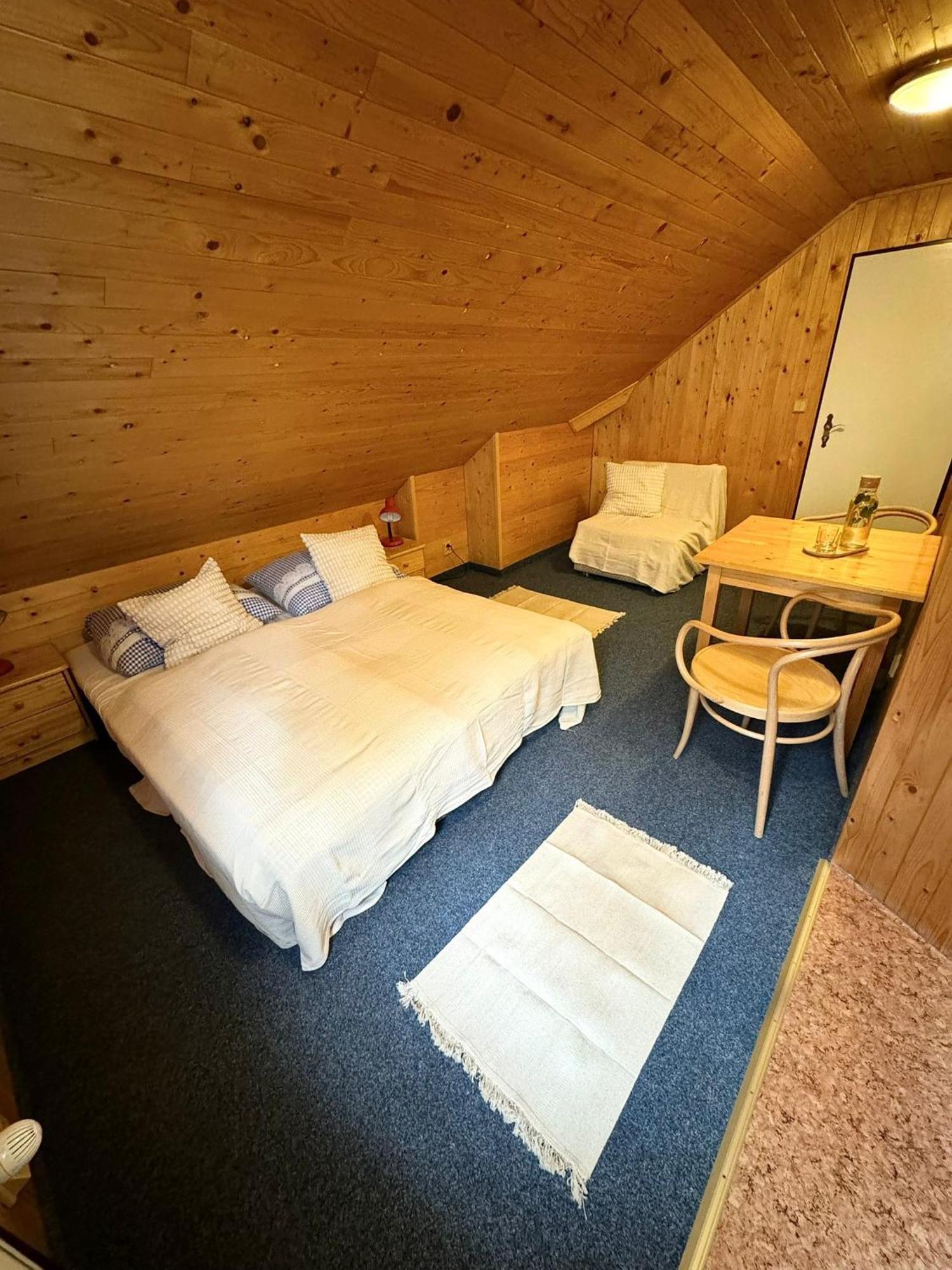 Hotel Bila Labut Horsky Hotylek Pec pod Sněžkou Zimmer foto