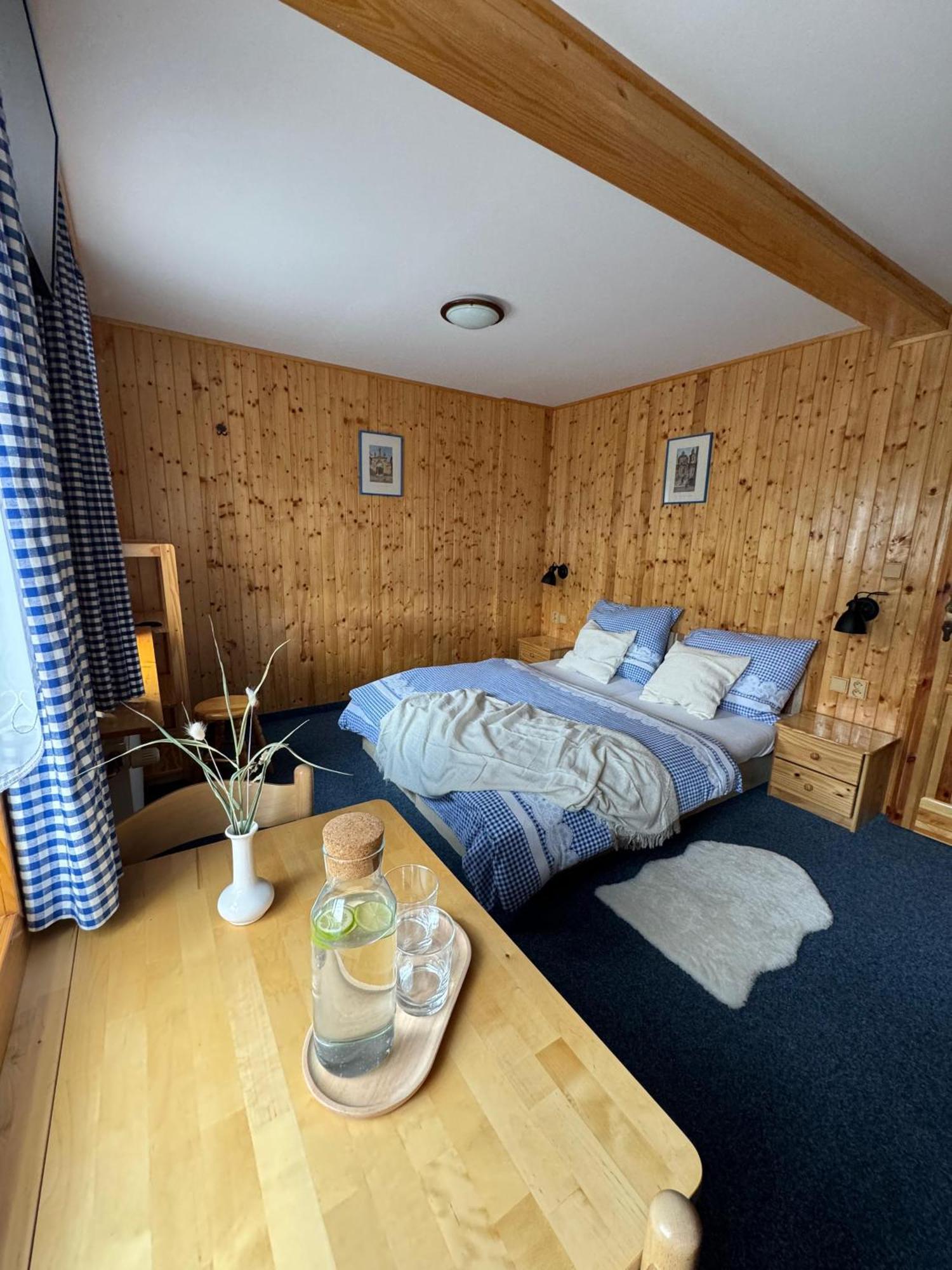 Hotel Bila Labut Horsky Hotylek Pec pod Sněžkou Zimmer foto