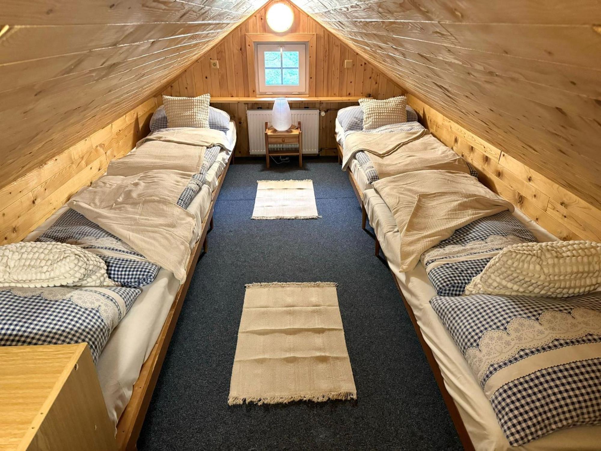 Hotel Bila Labut Horsky Hotylek Pec pod Sněžkou Zimmer foto