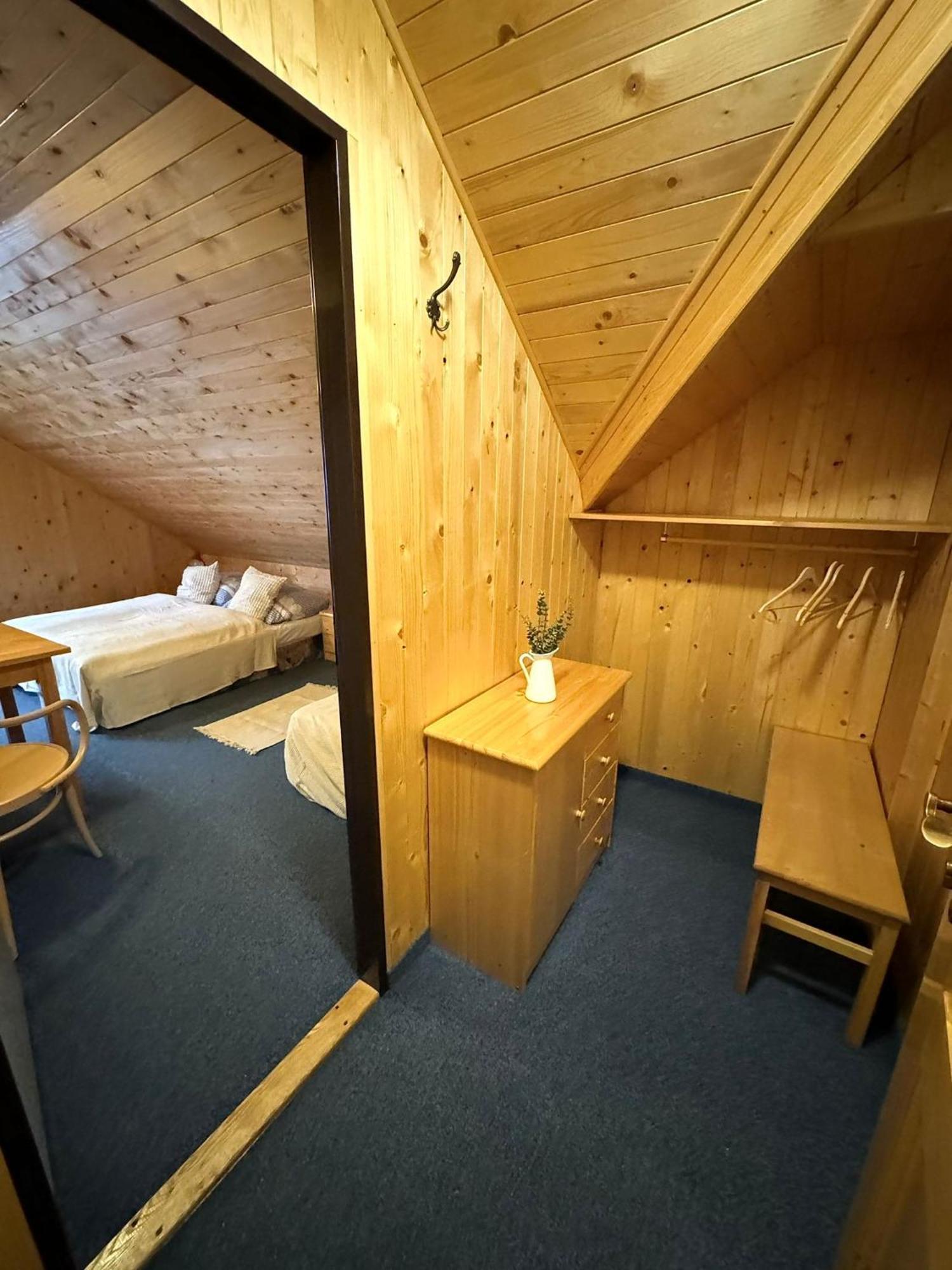 Hotel Bila Labut Horsky Hotylek Pec pod Sněžkou Zimmer foto